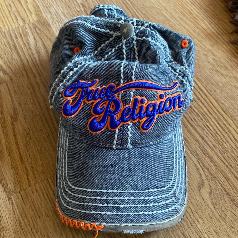 Women’s True Religion hat